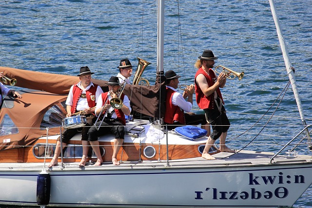 浓眉复出 浓眉复出