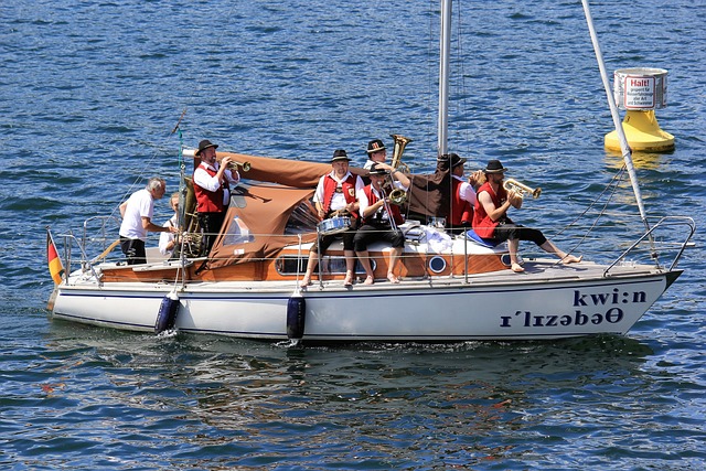 更是中超竞 更是中超竞